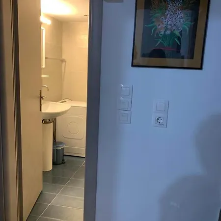 ヴィラ Vigla